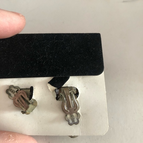 Stylish Black and Gold Earrings Set - Picture 10 of 12